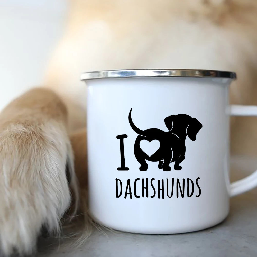 Tasse aus Emaille mit Dackelmotiv in zahlreichen Varianten verfügbar