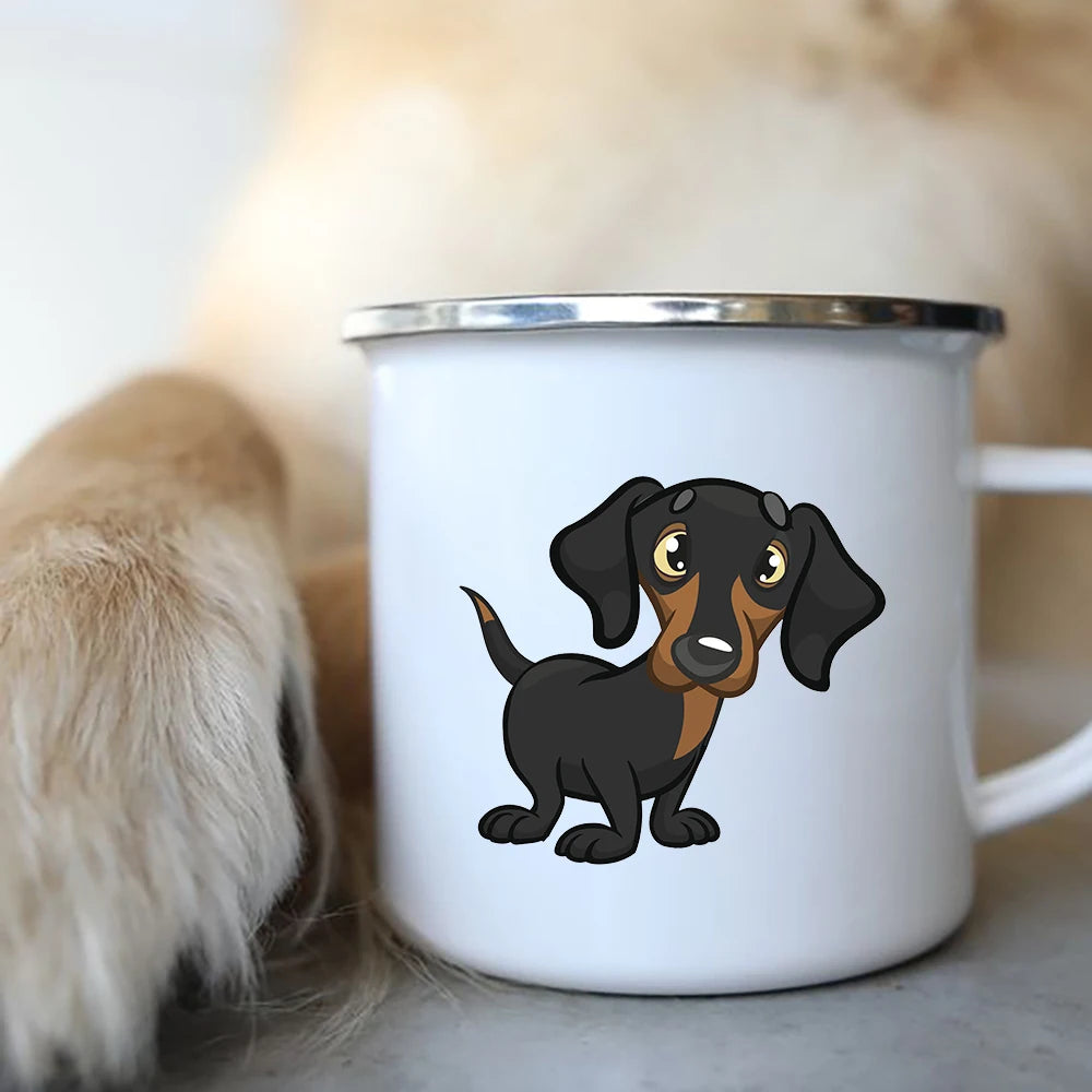 Tasse aus Emaille mit Dackelmotiv in zahlreichen Varianten verfügbar