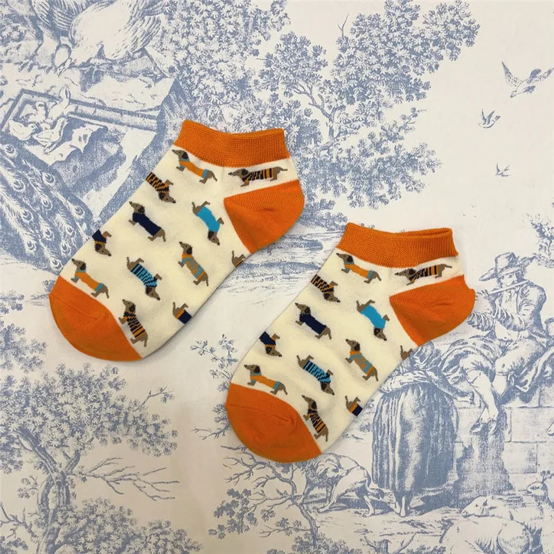 Socken mit lustigen Dackelmotiven in Größe 35-39
