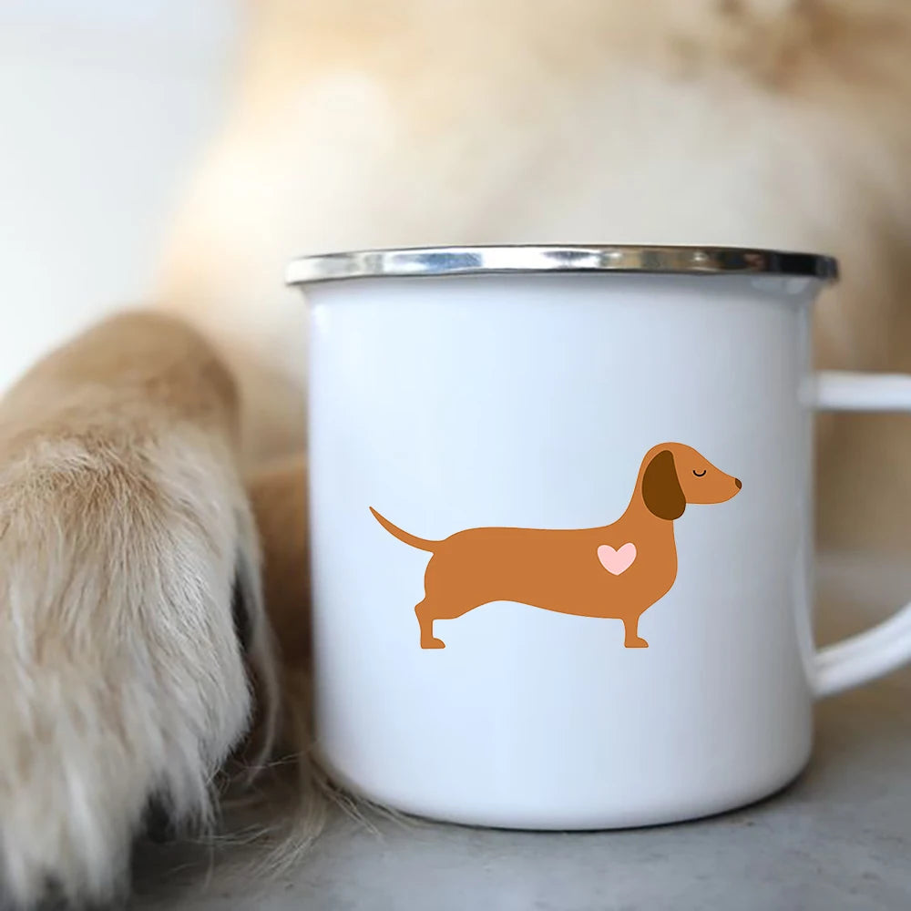 Tasse aus Emaille mit Dackelmotiv in zahlreichen Varianten verfügbar