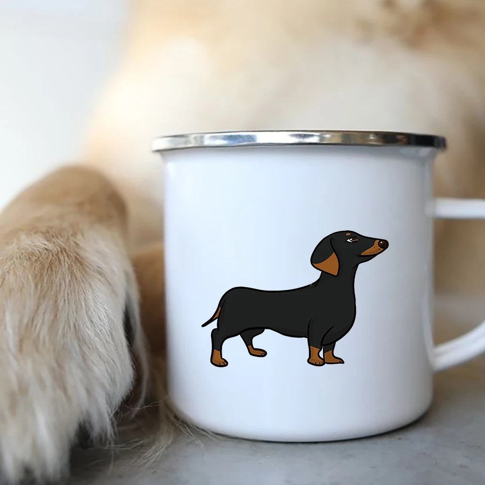 Tasse aus Emaille mit Dackelmotiv in zahlreichen Varianten verfügbar
