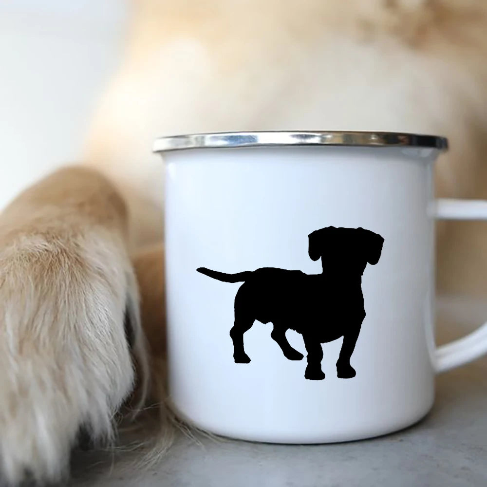 Tasse aus Emaille mit Dackelmotiv in zahlreichen Varianten verfügbar