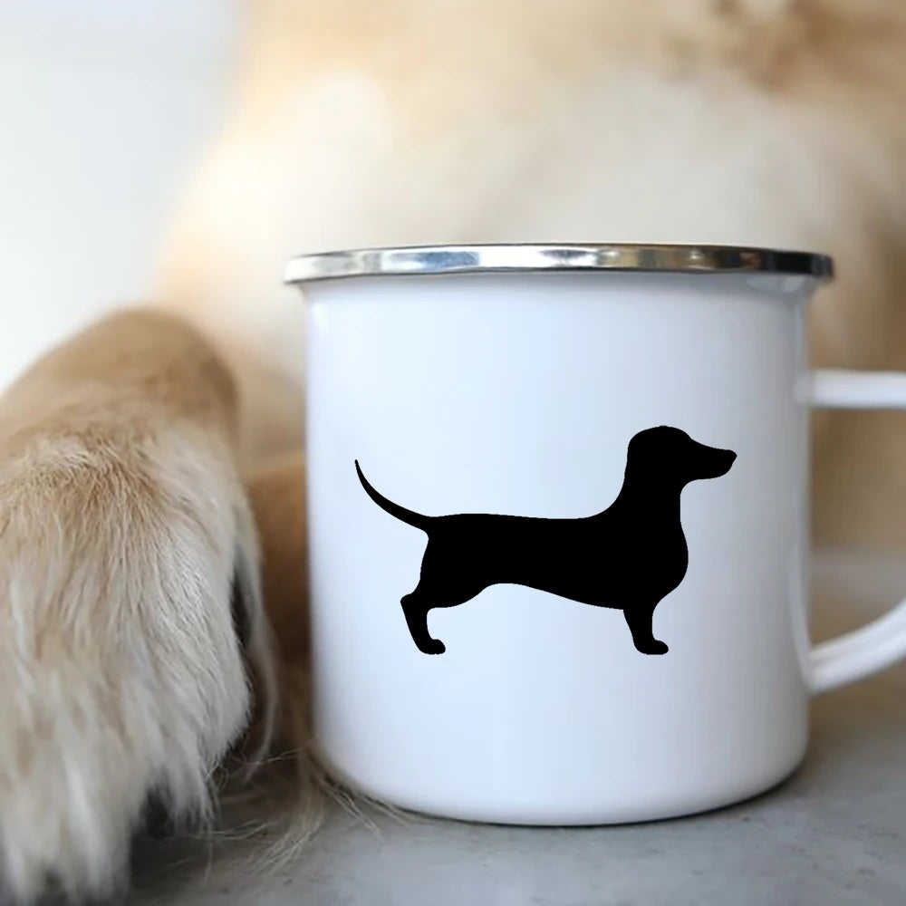 Tasse aus Emaille mit Dackelmotiv in zahlreichen Varianten verfügbar