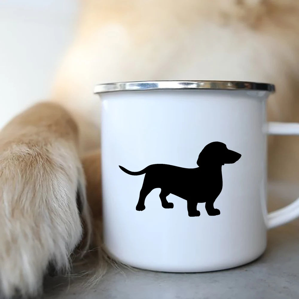 Tasse aus Emaille mit Dackelmotiv in zahlreichen Varianten verfügbar