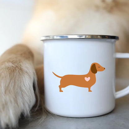 Tasse aus Emaille mit Dackelmotiv in zahlreichen Varianten verfügbar
