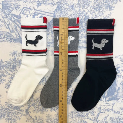 Socken mit lustigen Dackelmotiven in Größe 35-39