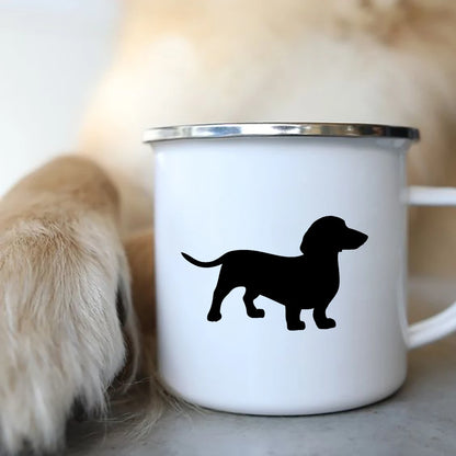 Tasse aus Emaille mit Dackelmotiv in zahlreichen Varianten verfügbar